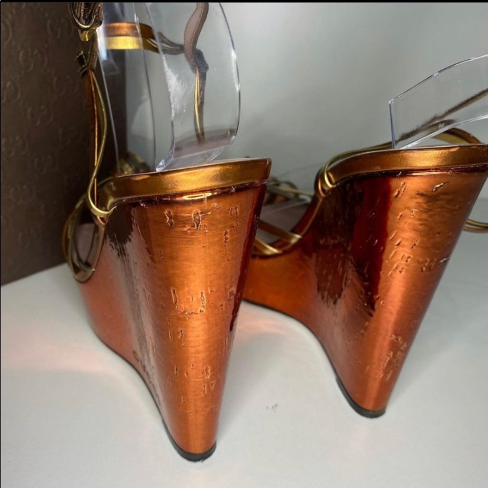 Authentic Gucci glow light wedges